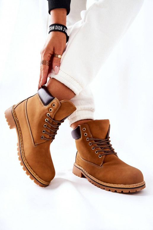 Topánky sú vyteplené béžovej farby Crush