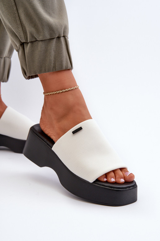 Dámske papuče Big Star bielej farby Dámske papuče Big Star bielej farby