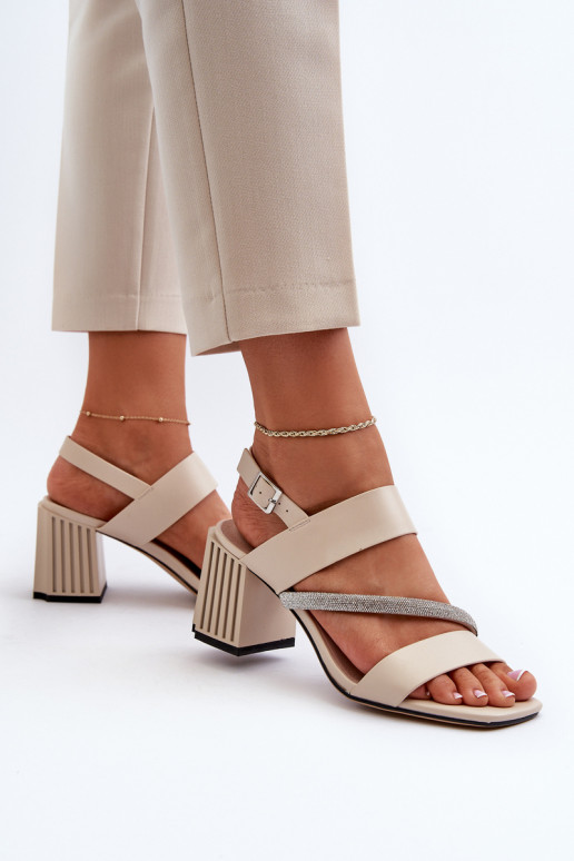 Elegantné sandále na podpätku v... Elegantné sandále na podpätku v...