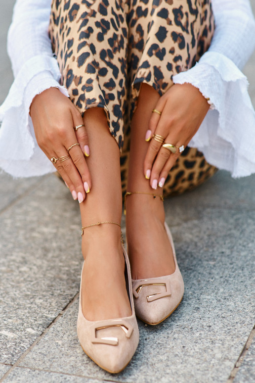 Topánky s nízkym podpätkom a...