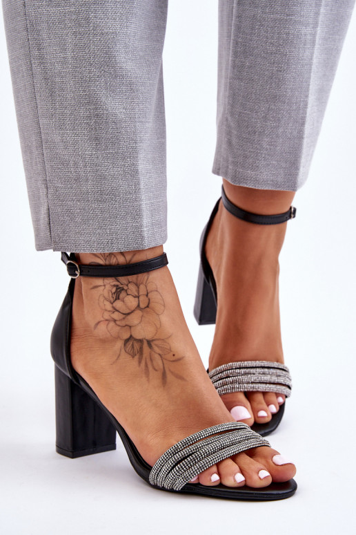 Elegantné štýlové sandále s...