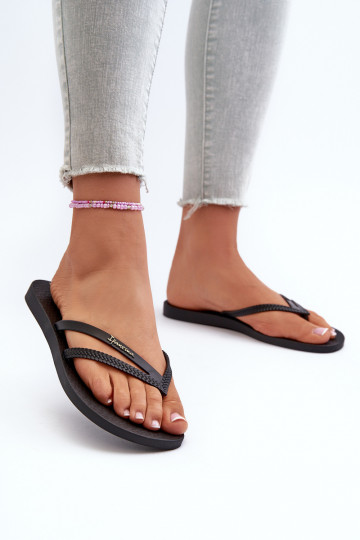 Čierne gumené papuče