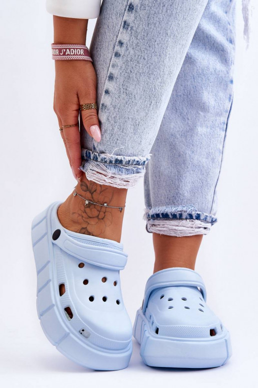 Crocs Beckett šľapky na zvýšenej...