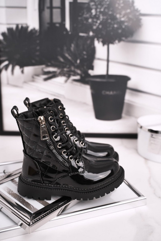 Čierne lakované dámske čižmy Čierne lakované dámske čižmy