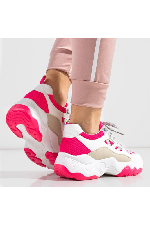 Tenisky model topánok v rôznych... Tenisky model topánok v rôznych...