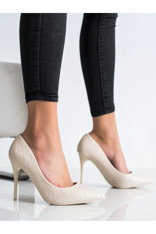 Béžové topánky na vysokom opätku Béžové topánky na vysokom opätku