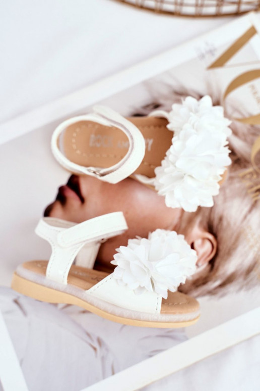 Sandále pre deti s kvetmi v bielej farbe Sandále pre deti s kvetmi v bielej farbe