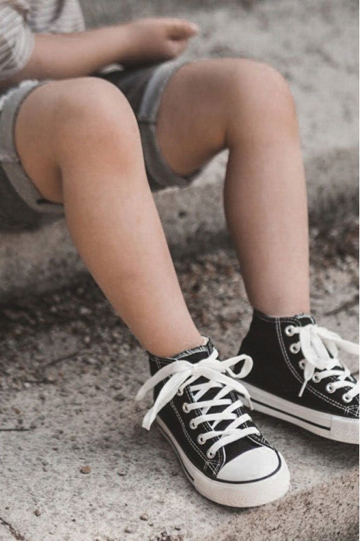 Detské topánky s čiernou podrážkou Detské topánky s čiernou podrážkou