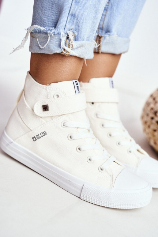 voľnočasová obuv s podrážkou Big Star FF274579 bielej farby voľnočasová obuv s podrážkou Big Star FF274579 bielej farby