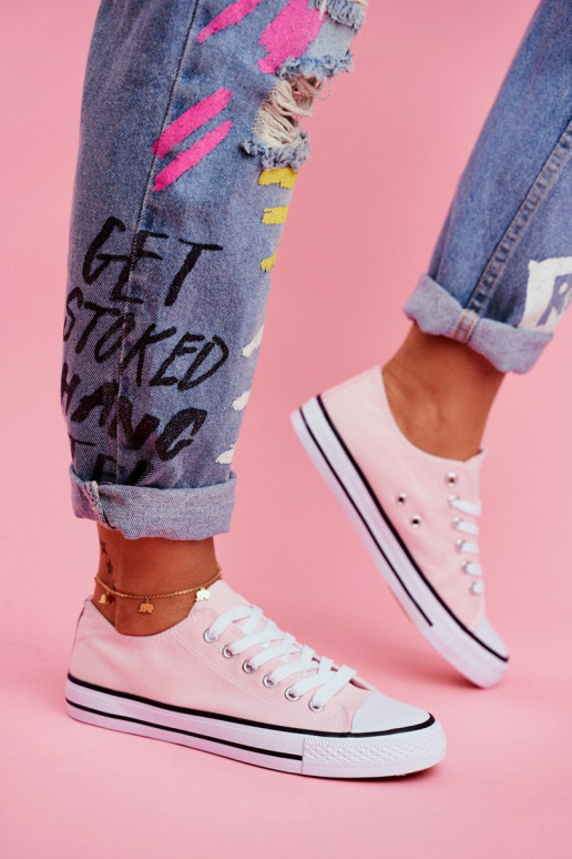 Klasický model ležérnej obuvi v ružovej farbe Klasický model ležérnej obuvi v ružovej farbe