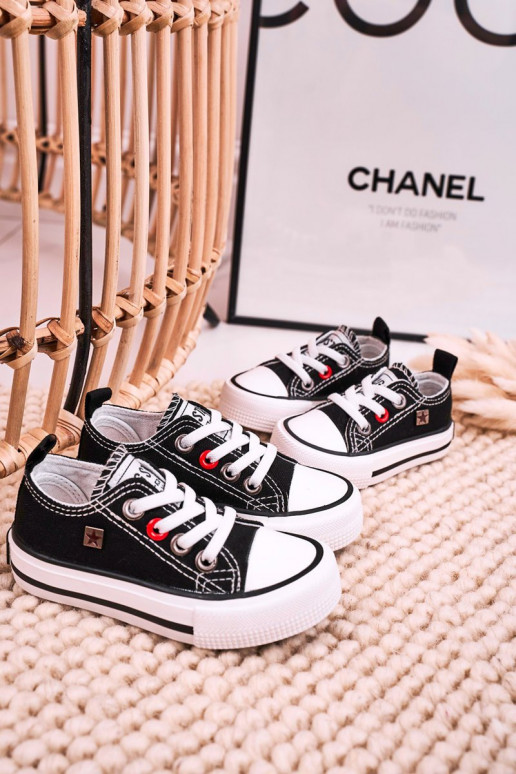 Detský klasický model tenisiek s plochou podrážkou BIG STAR HH374194 čiernej farby Detský klasický model tenisiek s plochou podrážkou BIG STAR HH374194 čiernej farby