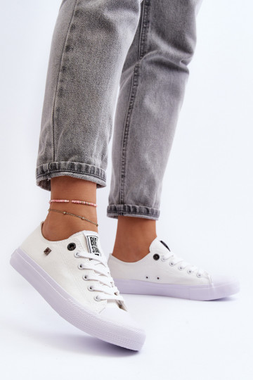 Klasický model tenisiek s plochou podrážkou BIG STAR AA274010 bielej farby