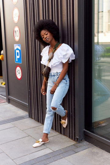 Béžové sandále Call On Me s retiazkou 2