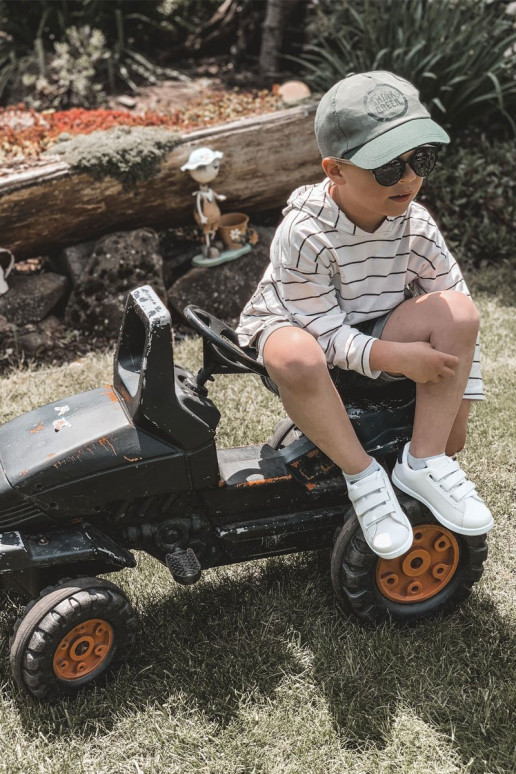 Detské tenisky s nalepovacím zapínaním Bielo-čierna farba California