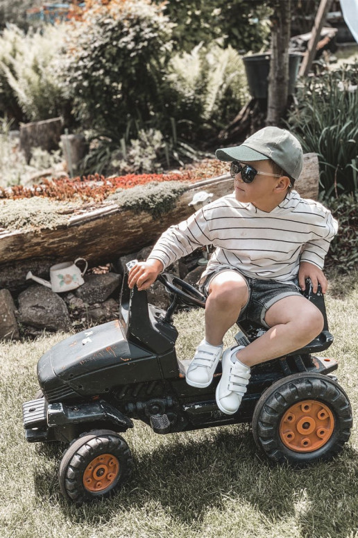 Detské tenisky s nalepovacím zapínaním Bielo-čierna farba California