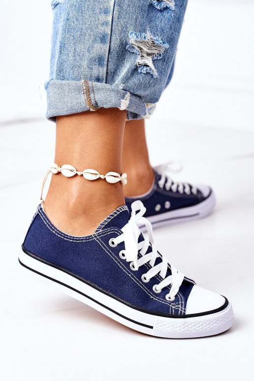 Ležérne topánky klasického modelu v tmavo modrej farbe