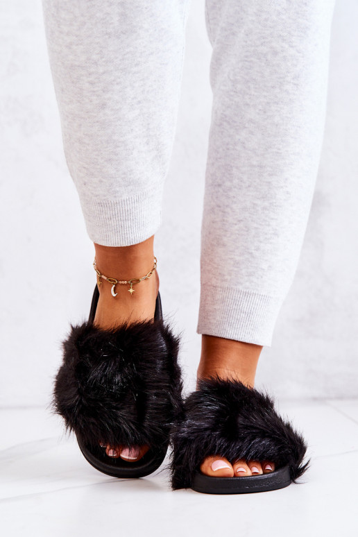 Papuče s kožušinkou v čiernej farbe Pollie Papuče s kožušinkou v čiernej farbe Pollie