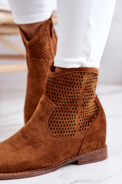 Semišové čižmy so skrytou platformou v hnedej farbe Solene