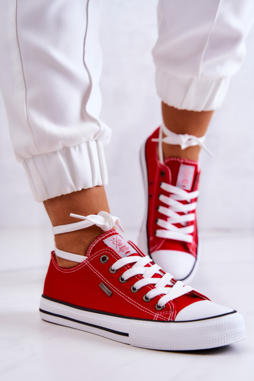 Klasický model voľnočasovej obuvi Cross Jeans JJ2R4010C červenej farby