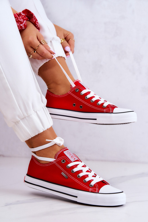 Klasický model voľnočasovej obuvi Cross Jeans JJ2R4010C červenej farby