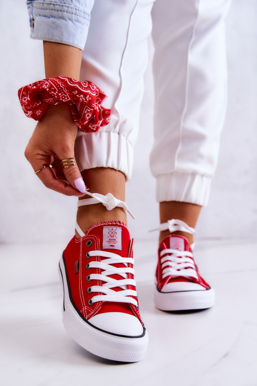 Klasický model voľnočasovej obuvi Cross Jeans JJ2R4010C červenej farby