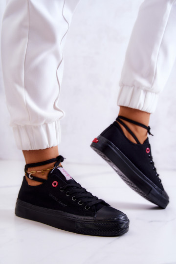 Klasický model voľnočasovej obuvi Cross Jeans JJ2R4019C čiernej farby 2