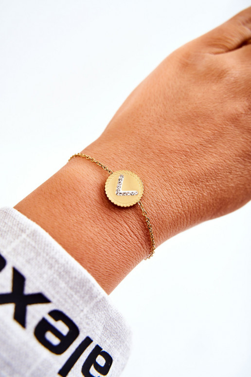 Dámsky náramok s ornamentami a zirkónovými očkami v zlatej farbe Dámsky náramok s ornamentami a zirkónovými očkami v zlatej farbe