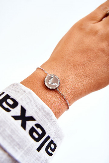 Dámsky náramok s ornamentami a zirkónovými očkami striebornej farby 2