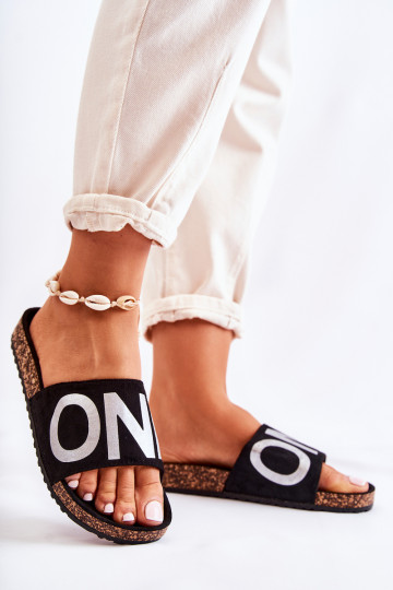 Klasický model Bold model Žabky s nápisom Black a strieborné Bahari