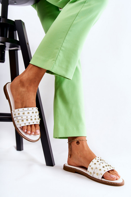 Kožené papuče s ornamentami v bielej farbe Brien