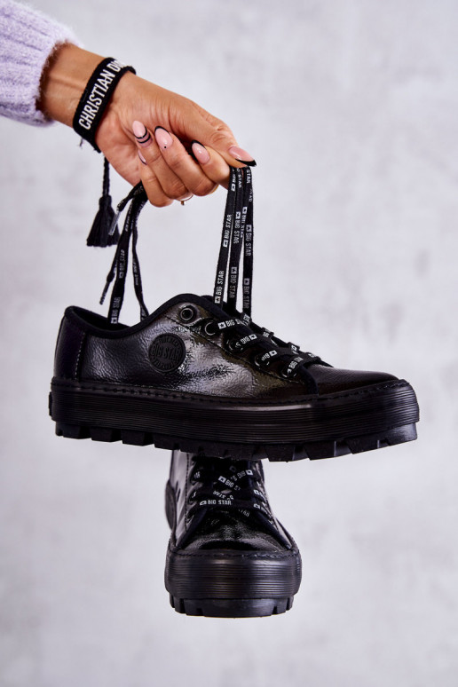 s lakovým efektom voľnočasové topánky Big Star KK274044 čiernej farby s lakovým efektom voľnočasové topánky Big Star KK274044 čiernej farby