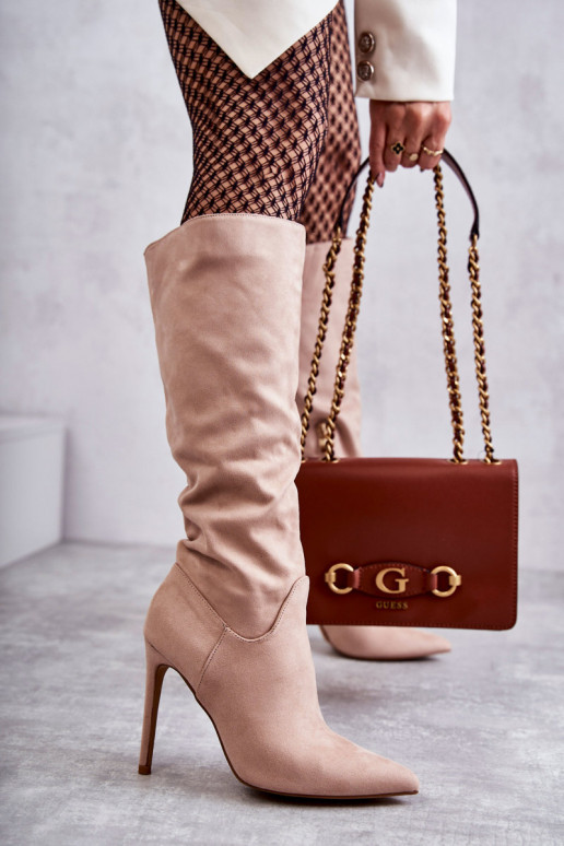 Klasický model semišových dlhých čižiem Ameya s tenkými podpätkami v béžovej farbe Klasický model semišových dlhých čižiem Ameya s tenkými podpätkami v béžovej farbe