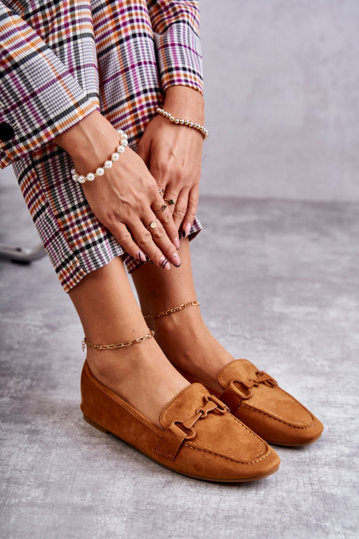 vyrobené zo semišu Mokasíny s ornamentami hnedej farby Santi vyrobené zo semišu Mokasíny s ornamentami hnedej farby Santi