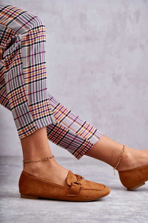 vyrobené zo semišu Mokasíny s ornamentami hnedej farby Santi vyrobené zo semišu Mokasíny s ornamentami hnedej farby Santi