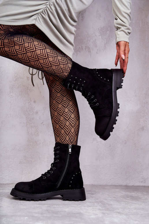 vyrobené zo semišu Čižmy s nitmi v čiernej farbe Palmira