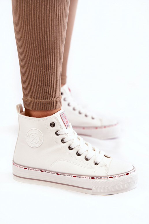 obuv pre voľný čas s podrážkou Cross Jeans KK2R4044C bielej farby obuv pre voľný čas s podrážkou Cross Jeans KK2R4044C bielej farby