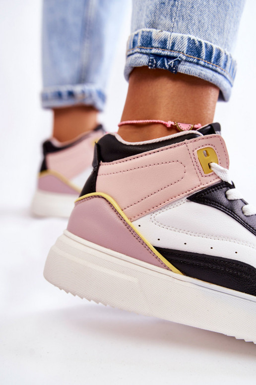 športová obuv v rôznych farbách v Silje