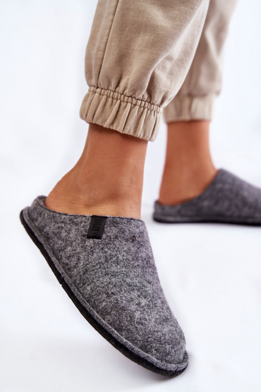 Klasický model Papuče Big Star KK276014 sivej farby Klasický model Papuče Big Star KK276014 sivej farby