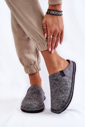 Klasický model Papuče Big Star KK276014 sivej farby 2