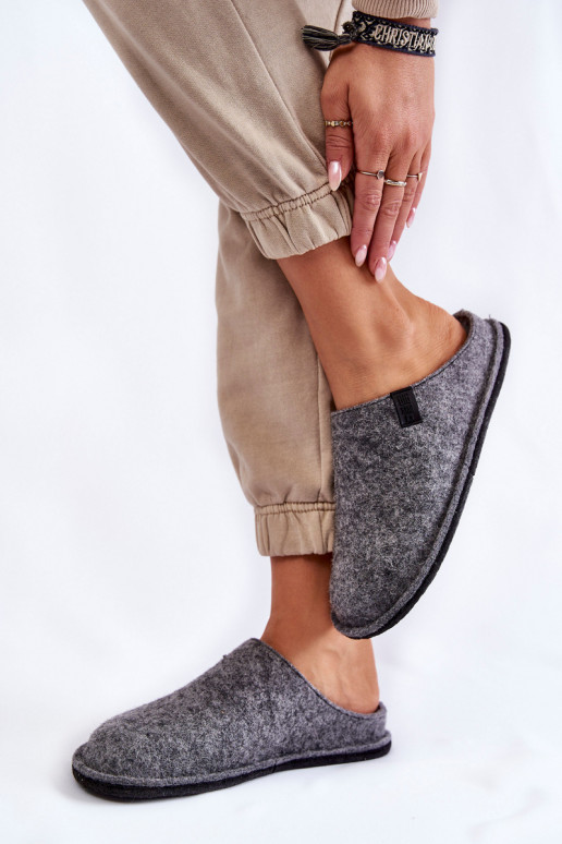 Klasický model Papuče Big Star KK276014 sivej farby Klasický model Papuče Big Star KK276014 sivej farby