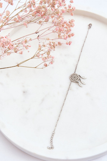 Náramok je strieborný 2