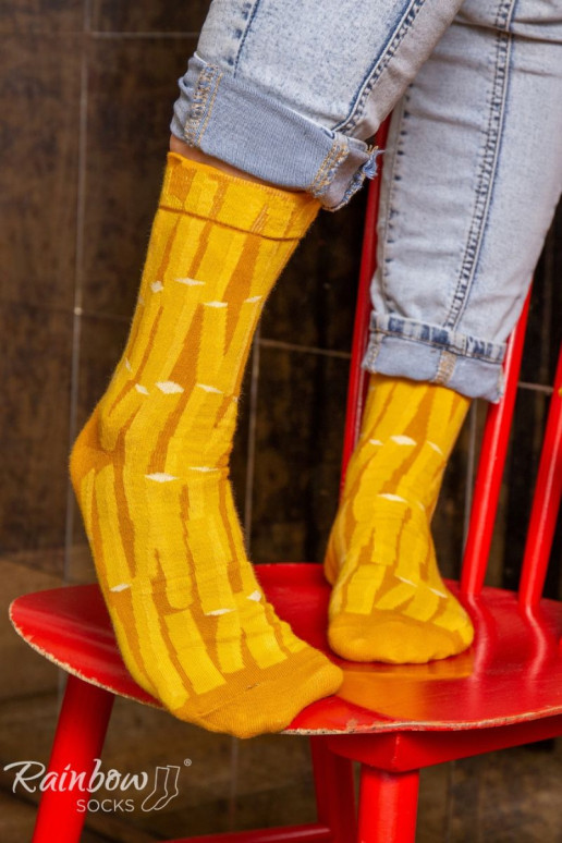 2 páry farebných ponožiek v krabičke 2 páry farebných ponožiek v krabičke