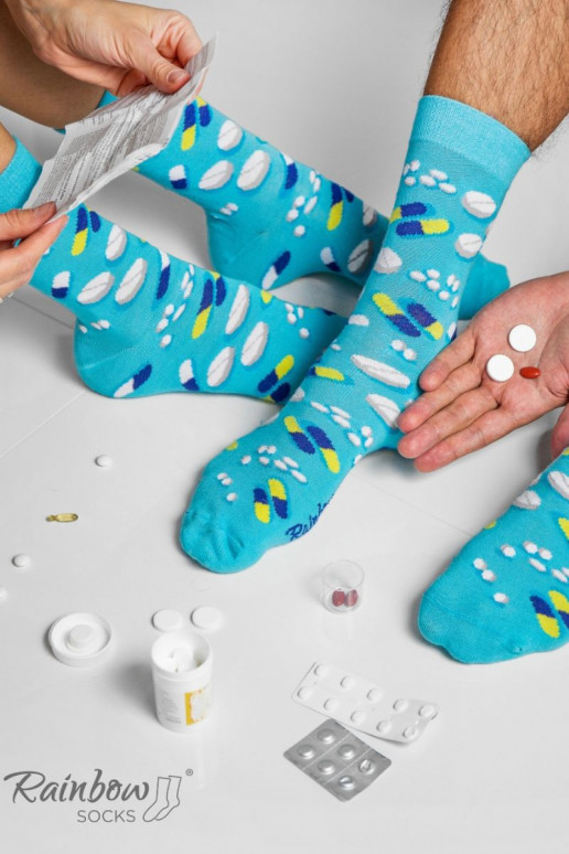 3 páry farebných ponožiek v krabičke 3 páry farebných ponožiek v krabičke