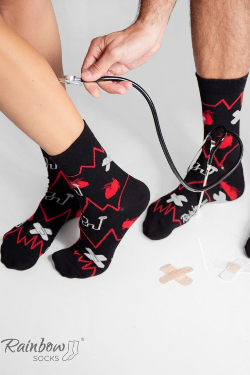 3 páry farebných ponožiek v krabičke 3 páry farebných ponožiek v krabičke