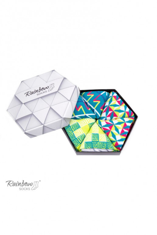Farebné ponožky s geometrickými vzormi 3 páry Farebné ponožky s geometrickými vzormi 3 páry