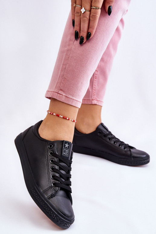 na ramienka Klasický model neformálnej obuvi v čiernej farbe Misima