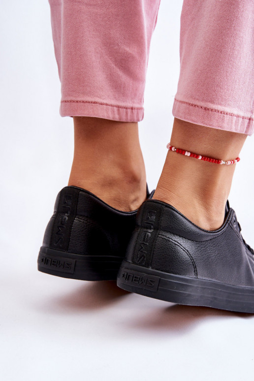 na ramienka Klasický model neformálnej obuvi v čiernej farbe Misima