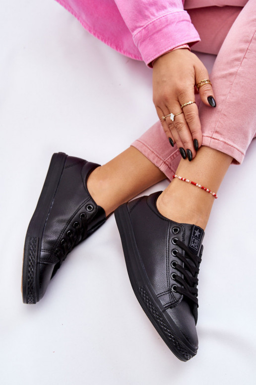 na ramienka Klasický model neformálnej obuvi v čiernej farbe Misima