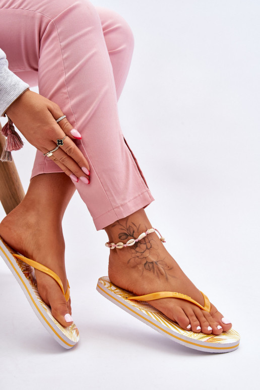 Módne papuče Big Star LL274819 žlté