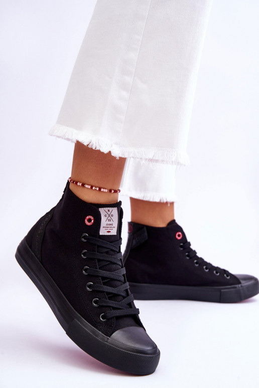 Cross Jeans LL2R4088C čiernej farby ležérne topánky klasického modelu Cross Jeans LL2R4088C čiernej farby ležérne topánky klasického modelu